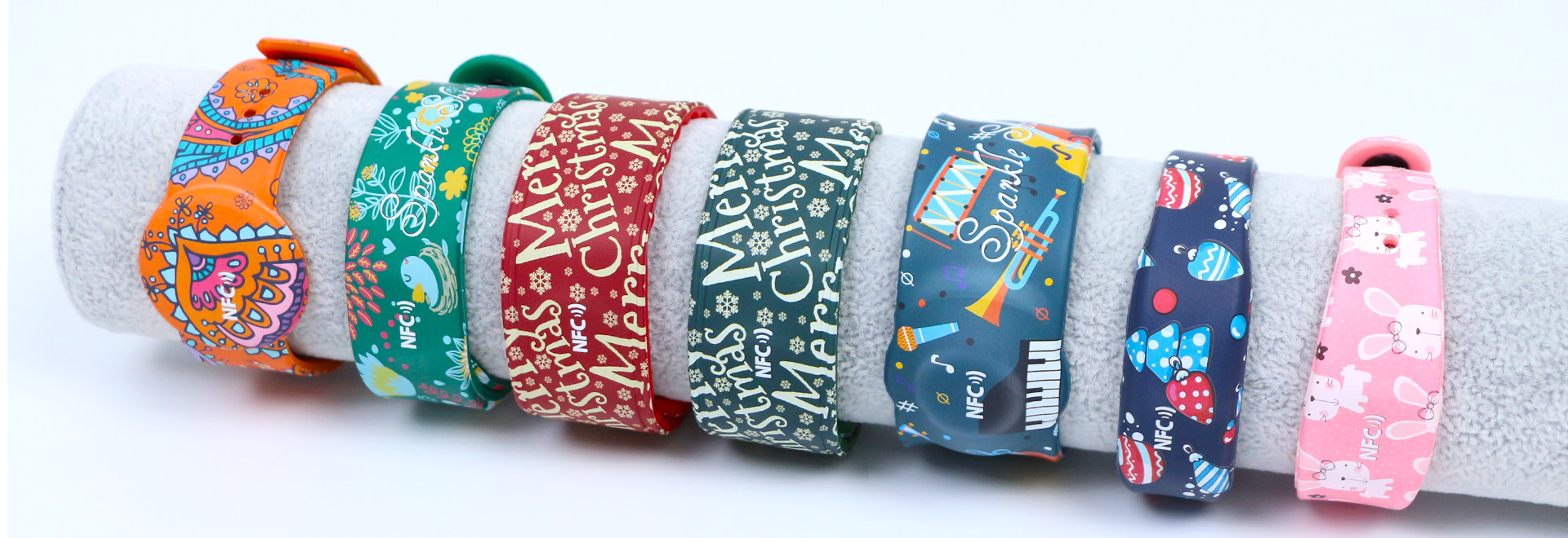 colour silicone wristband